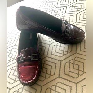 Elegant Burgundy Loafers for Women